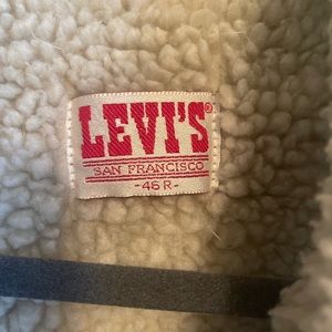 Mens levi vintage coat. Worn twice. Great condition.